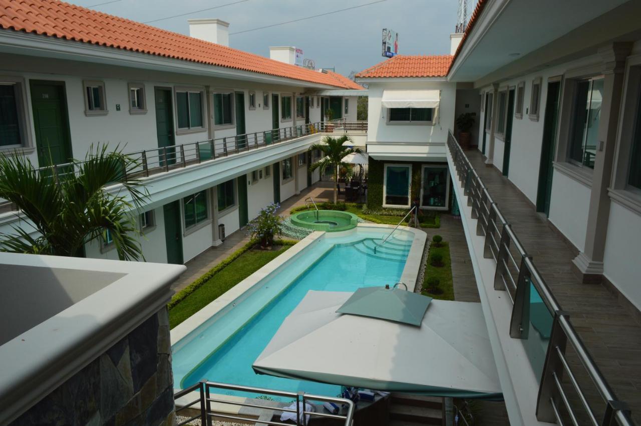Hotel Villa Magna Poza Rica Bagian luar foto