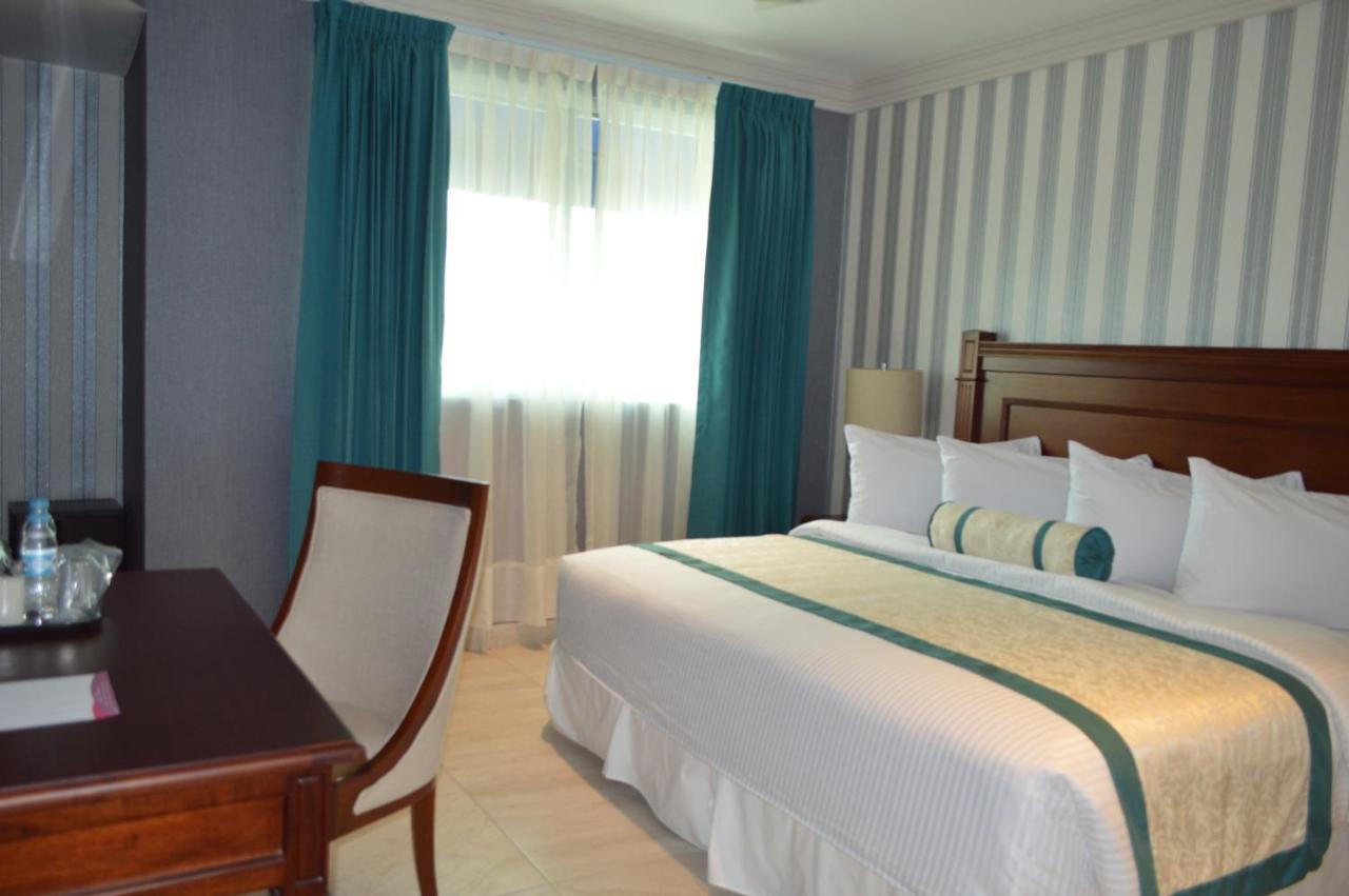 Hotel Villa Magna Poza Rica Bagian luar foto