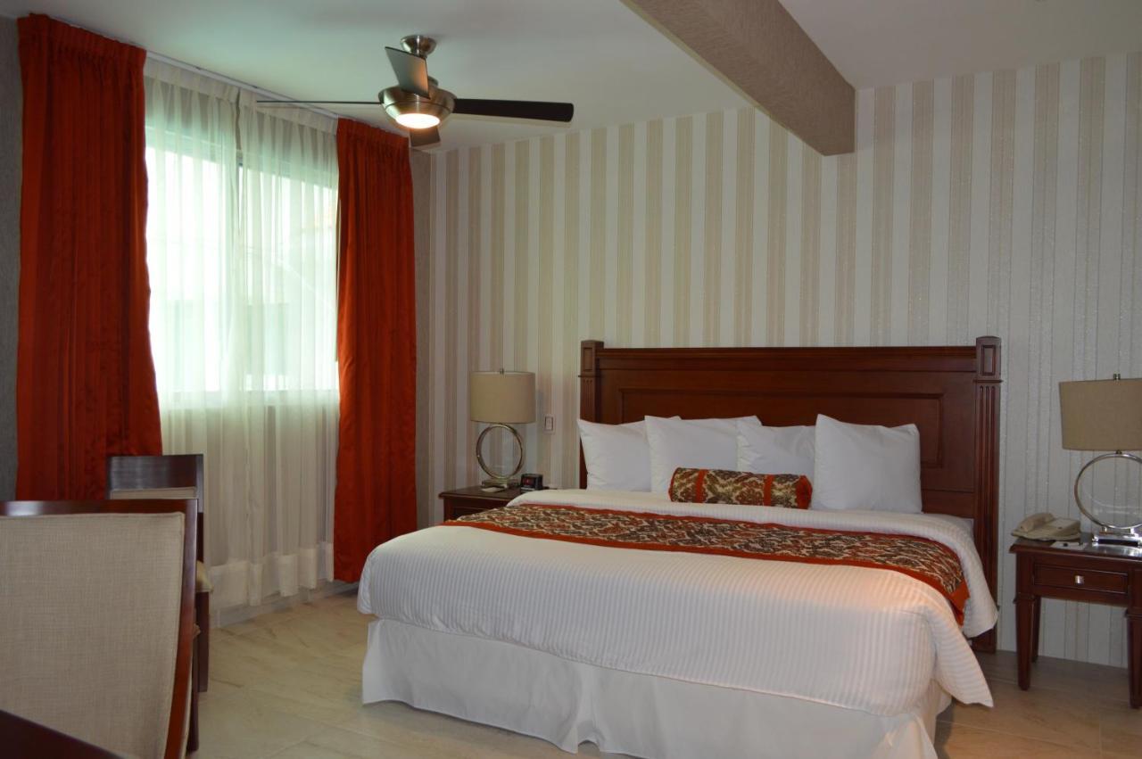 Hotel Villa Magna Poza Rica Bagian luar foto