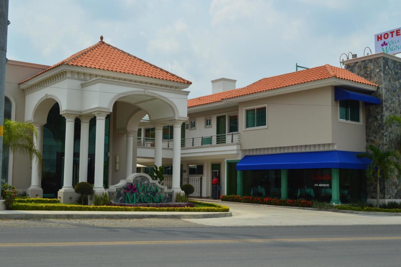 Hotel Villa Magna Poza Rica Bagian luar foto